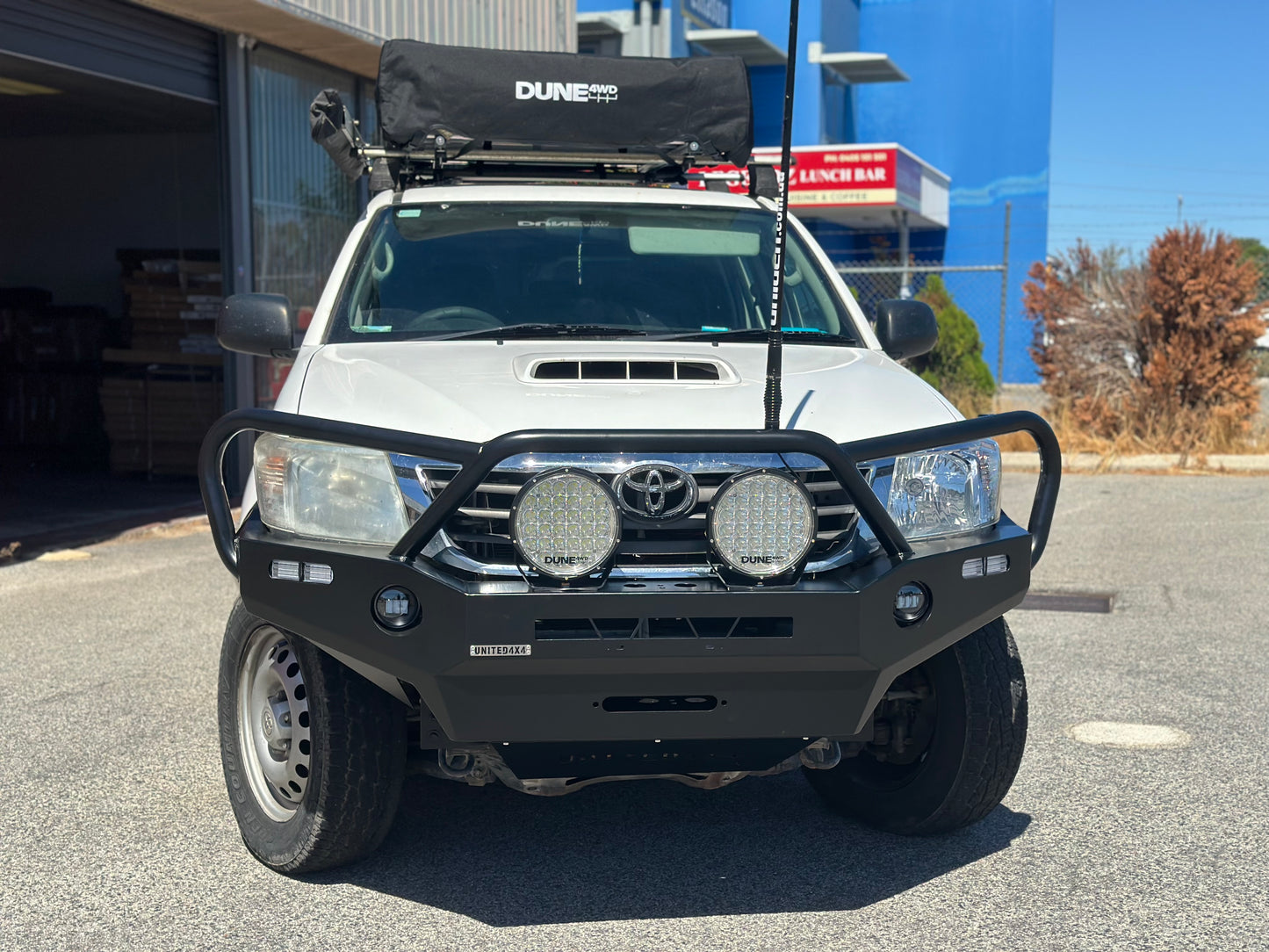 United4x4 - Predator Bar Bullbar To Suit Toyota Hilux N70 ( 2011 - 2015)