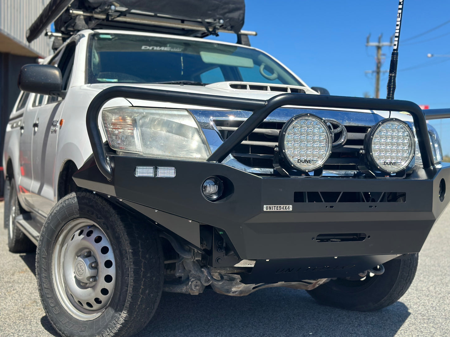 United4x4 - Predator Bar Bullbar To Suit Toyota Hilux N70 ( 2011 - 2015)