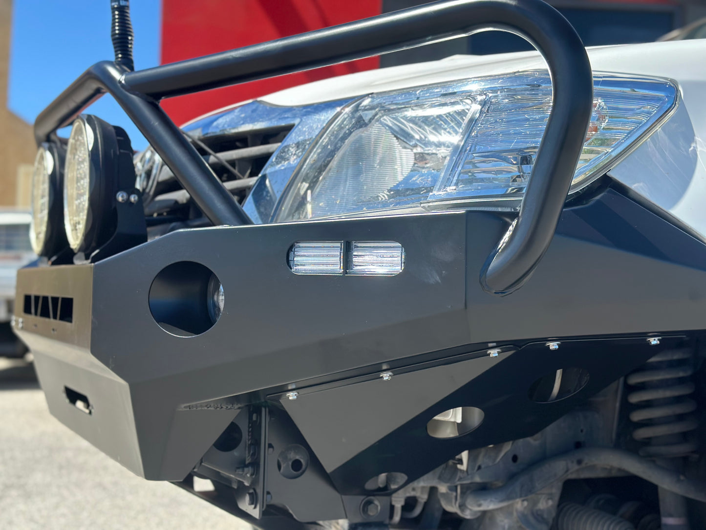 United4x4 - Predator Bar Bullbar To Suit Toyota Hilux N70 ( 2011 - 2015)