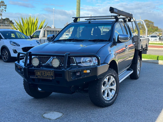 Mitsubishi Triton Premium Deluxe Steel Winch bar