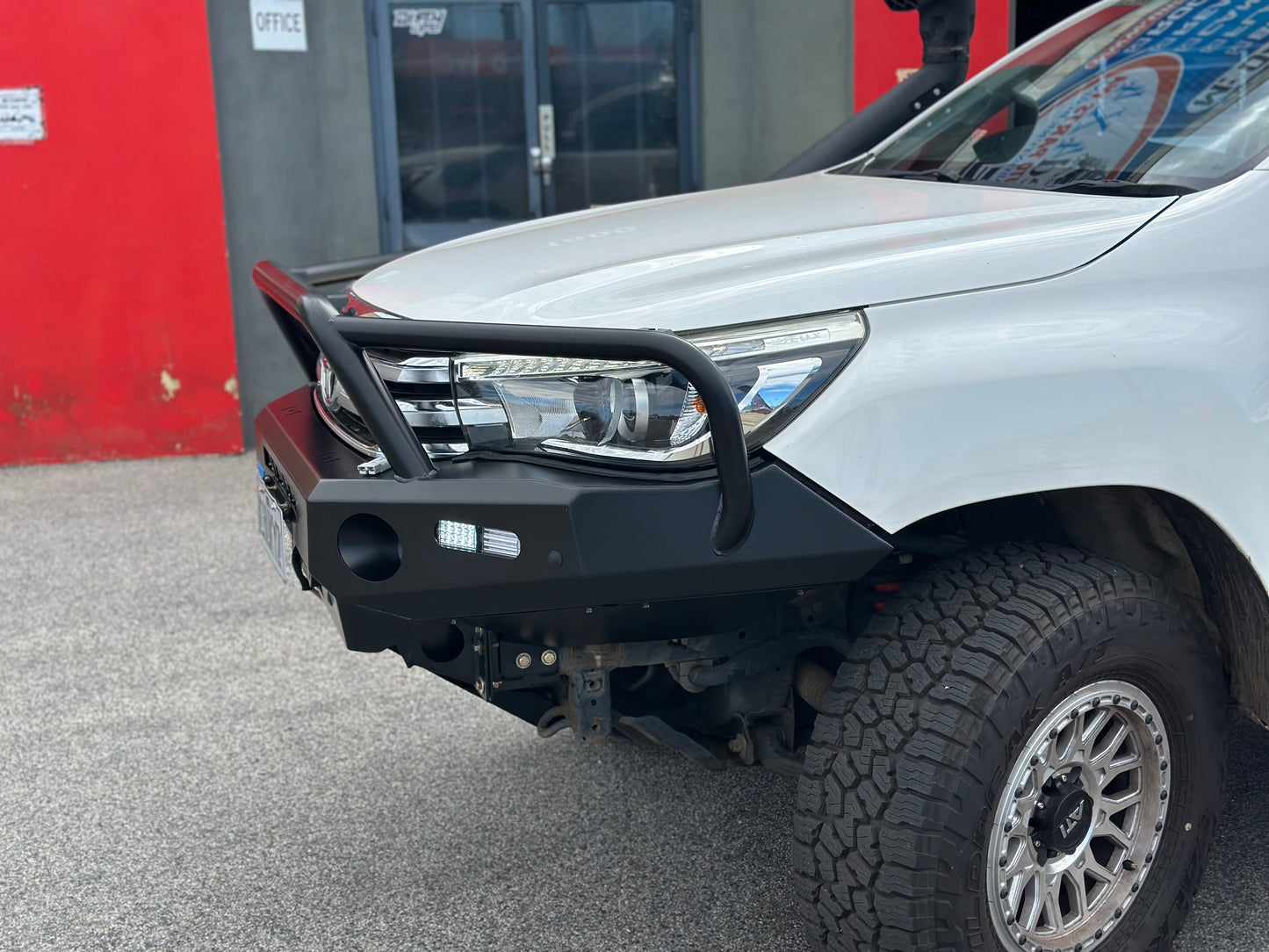 United4x4 - Predator Bar Bullbar To Suit Toyota Hilux N80( 2015 - 2020)