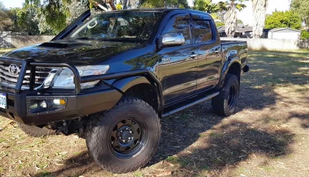 United4x4 Steel Side Steps – To Suit Toyota Hilux N70 (2005–2015 Dual Cab)